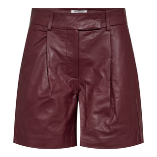 PhoebeCC Leather Pleat Shorts - Burgundy