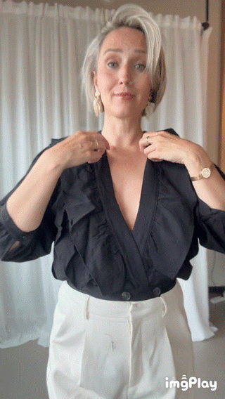 SuedaCC Frilly Blouse - Black