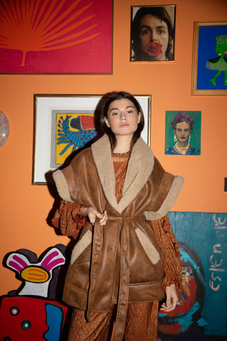 Maya Gilet Studio Amaya - Brown